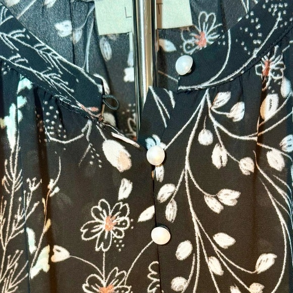 LOFT Outlet Small Black Floral Sleeveless Blouse | Button Front Top - Picture 4 of 5
